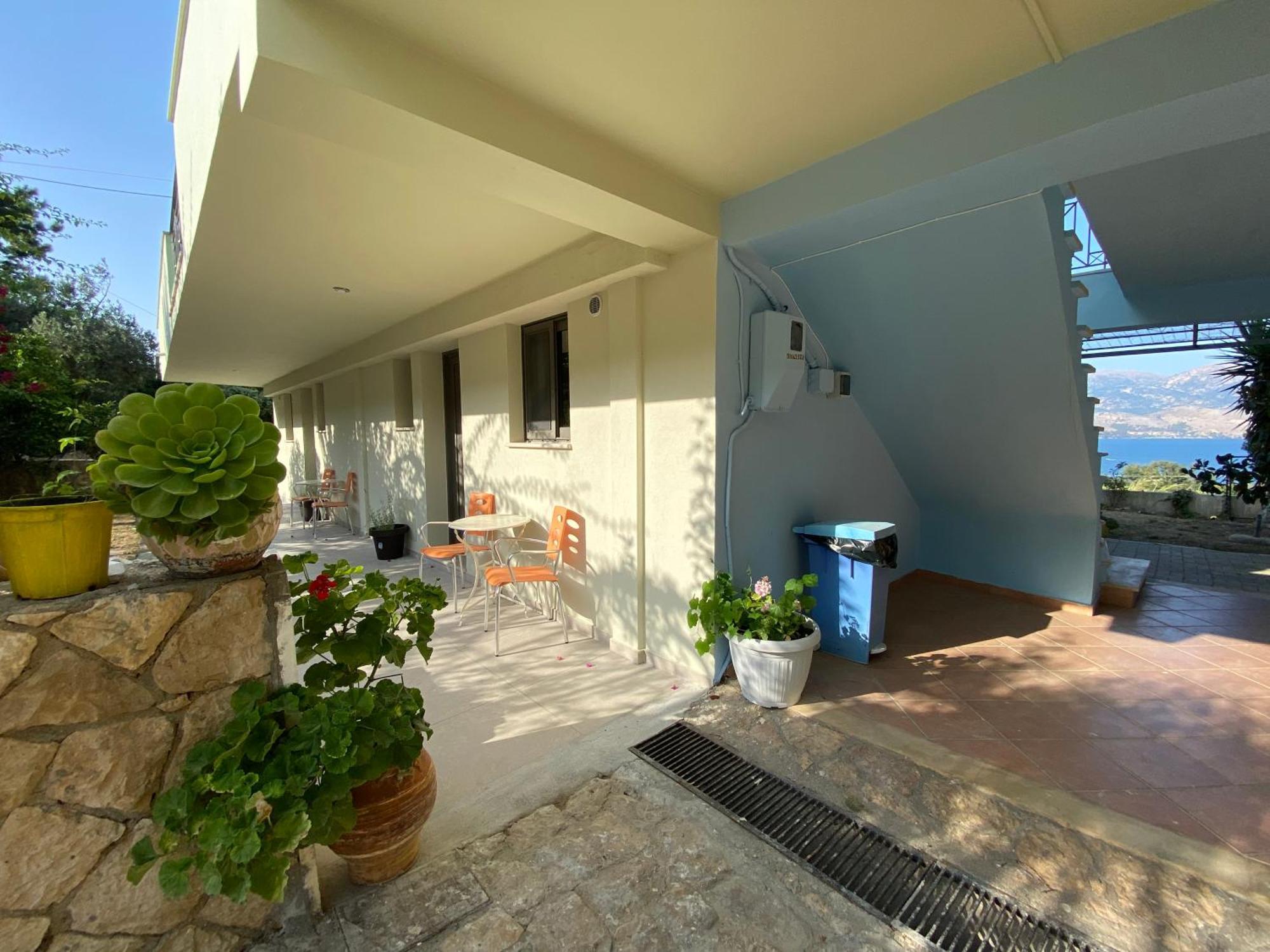 Mirovigli Family Rooms Lépedha Exterior photo